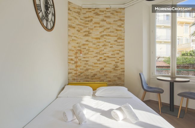 Quiet and charming studio in Cannes