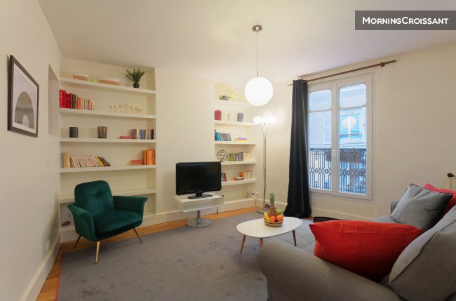Spacious apartment in the Marais