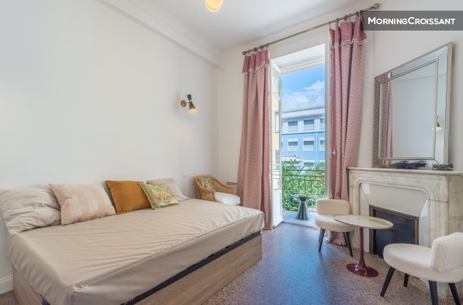 Magnificent 2BR Nice Centre Riquier