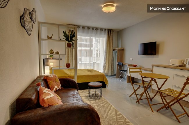 Studio + Parking Juan Les Pins