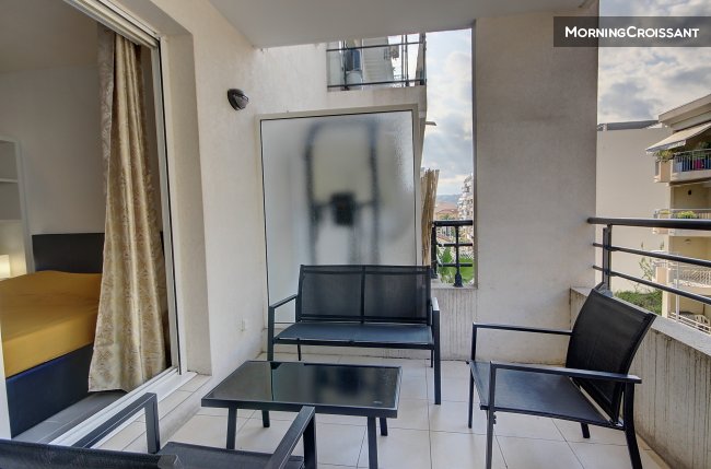 Studio + Parking Juan Les Pins