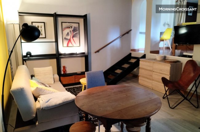Large atypical studio with garden