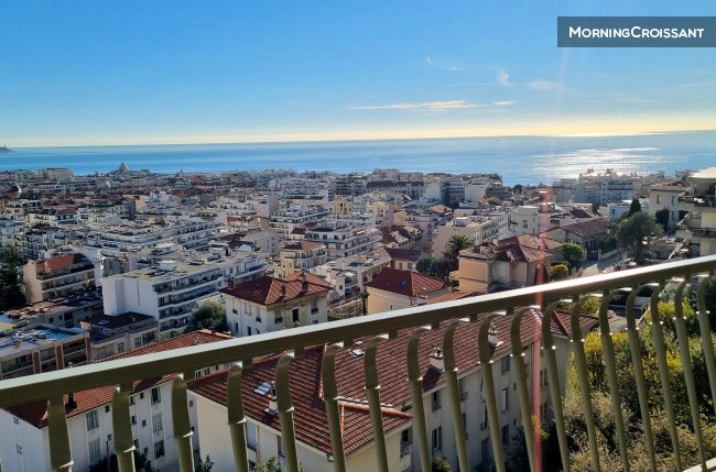 Luxury flat with sea view
