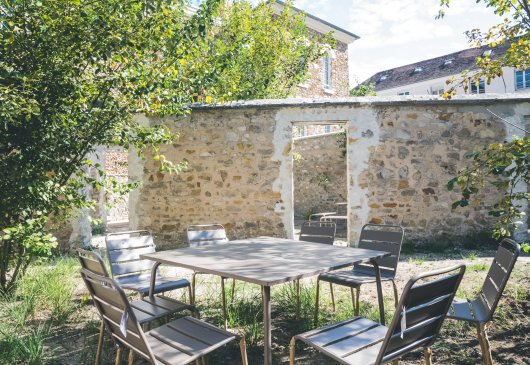 Large Studio 23m2 in classified sit