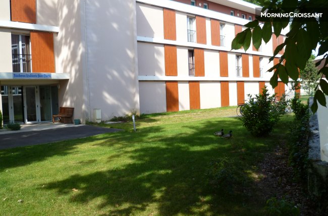 Studio near Paris