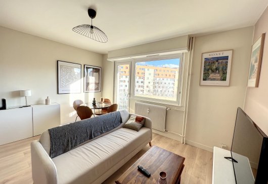 Renovated 2BR in charming Neudorf