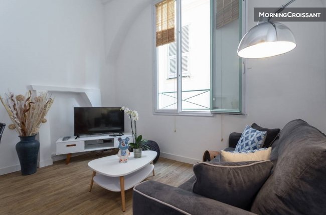 Flat in the heart of Old Nice