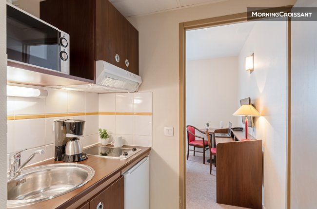 Nice studio with hotel services