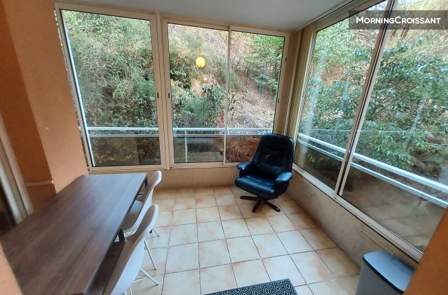 Equipped 2-room apartment, parking
