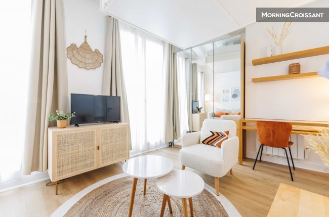 A charming flat in heart of Paris