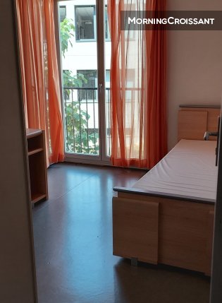 Room in shared apartment