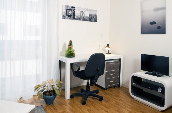Fully equipped studio