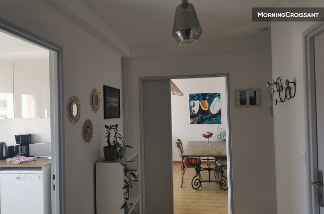 City centre apartment with parking