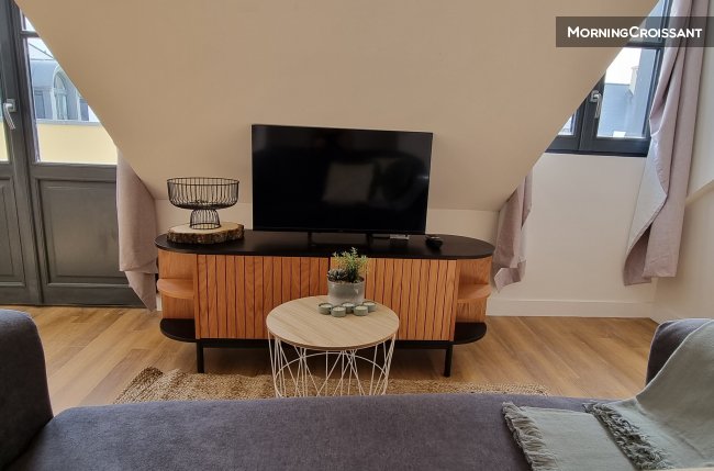 One-room flat in residence