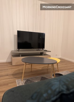 2BR apt new + storage + parking
