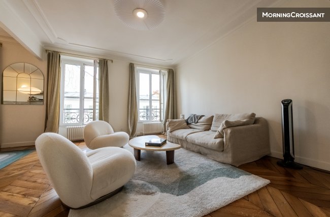 Bright & delicate apt near Bastille