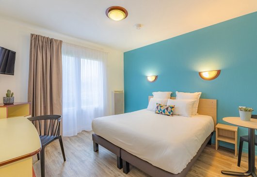 Beautiful studio w/ hotel services