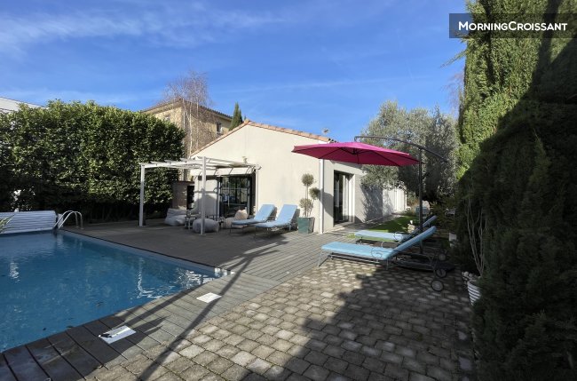 Villa chill and work