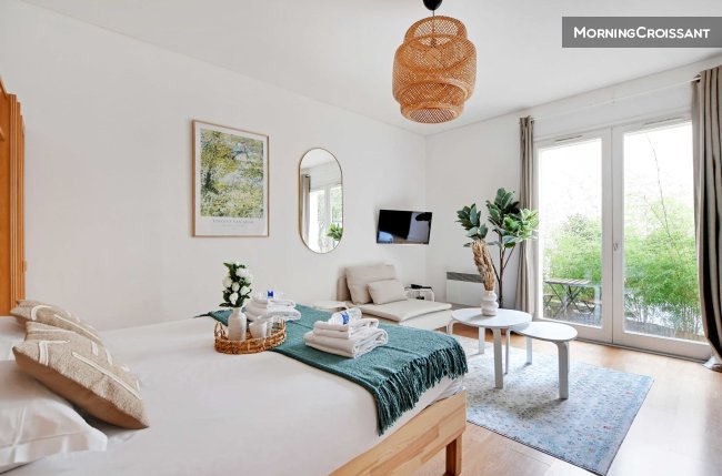 Cosy studio flat Grands Boulevards