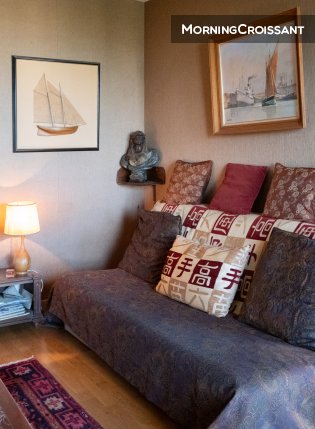 Lovely T5 apt near the town centre