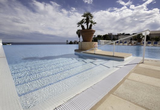 Flat with sea view in Cannes