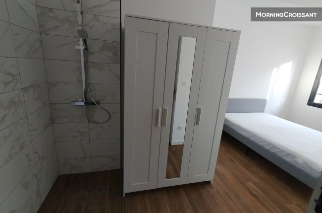 Shared flat - with private bathroom