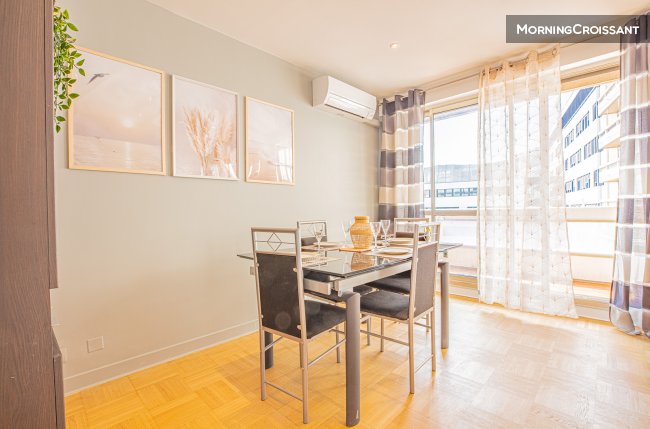 Apartment next to Velodrome stadium