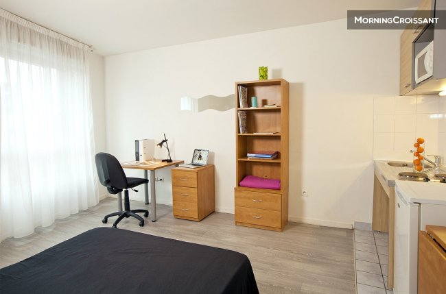 Furnished studio near Paris