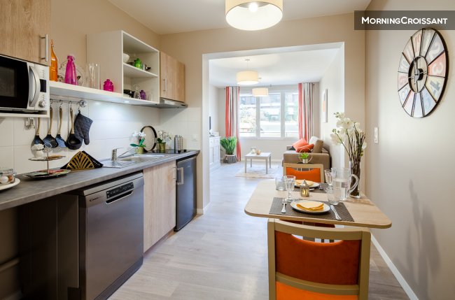 T2 in a quiet residence in Suresnes