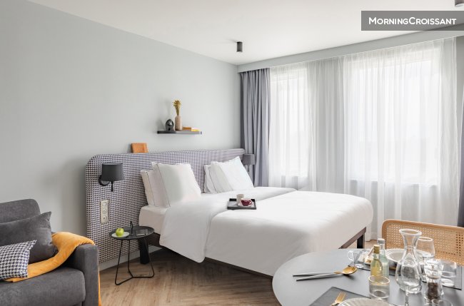 Beautiful studio w/ hotel services