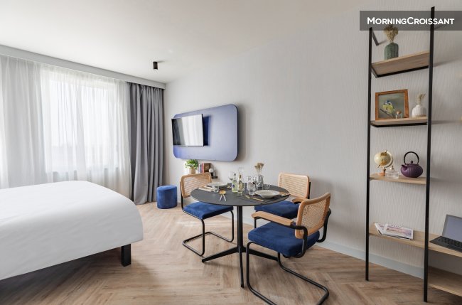 Beautiful studio w/ hotel services