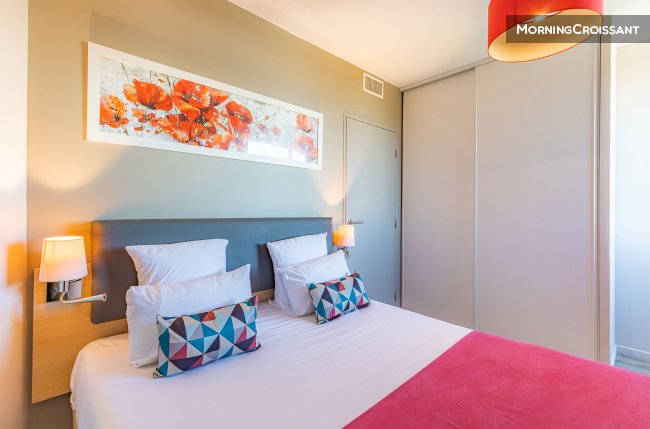 Beautiful T2 with hotel services