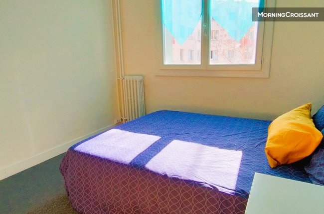Spacious flat close to the metro