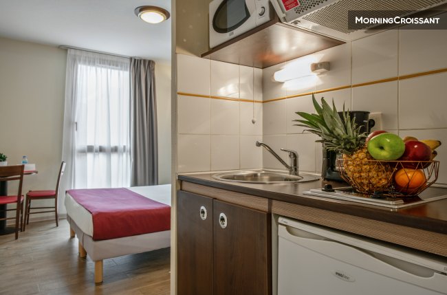 Beautiful studio with hotel service