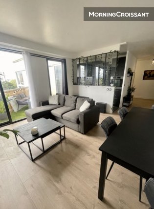 Urban elegance-Near Paris