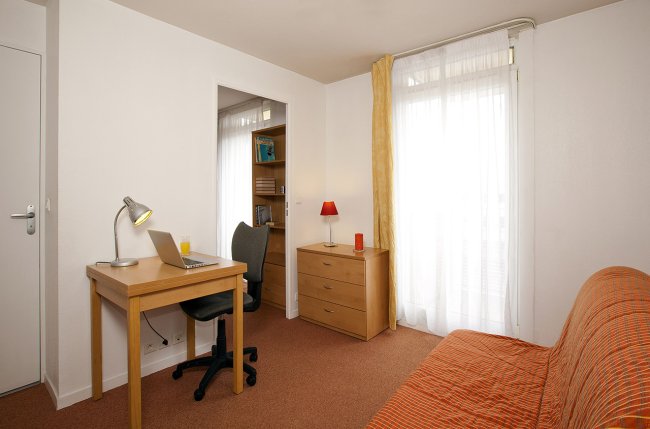 Flat Ivry