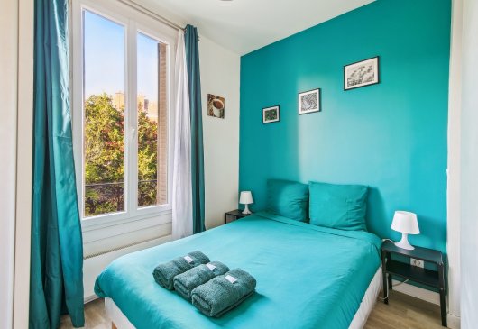2-room flat near the metro