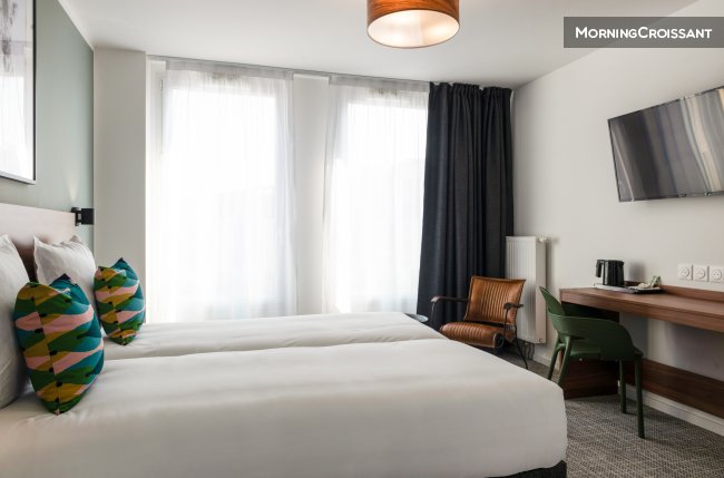 Studio twin bed in residence