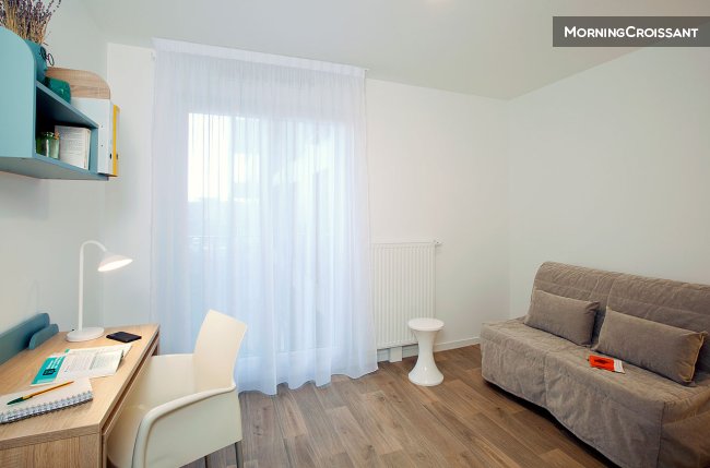 Furnished studio in new residence