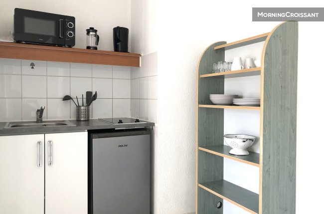 Large 1 bedroom flat