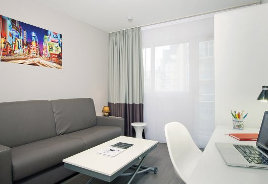 Furnished studio in La Défense