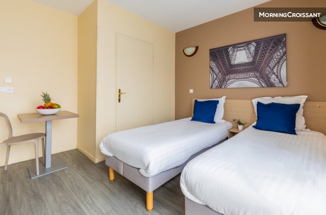 2 p studio near Versailles
