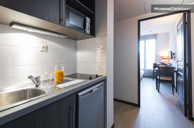 Furnished studio