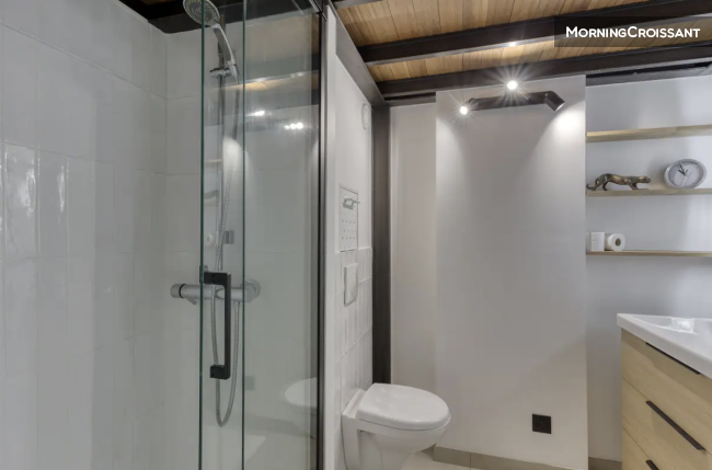 Loft near Paris line 8