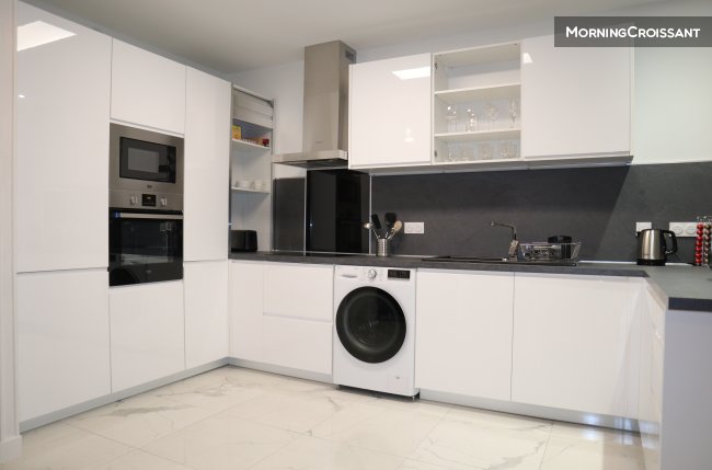 At 400 M from INSEAD -Flat 57 sqm