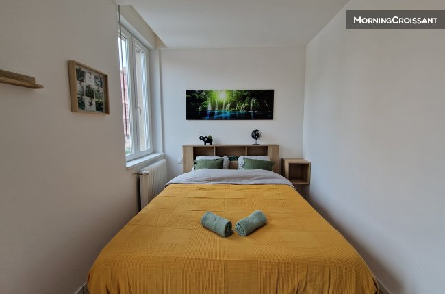 Bedroom + private bathroom