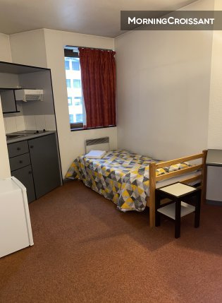 14m² studio in a student residence