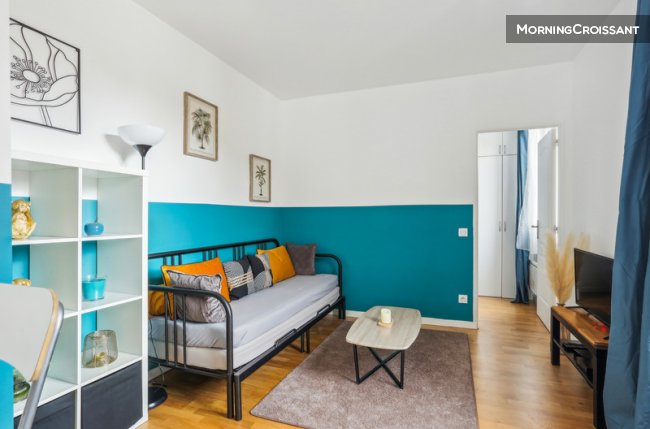 Cosy apartment just outside Paris