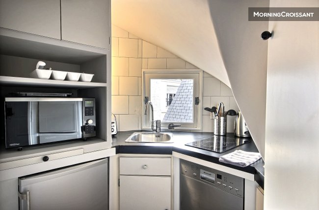 Charming 4P Eiffel Tower Apartment