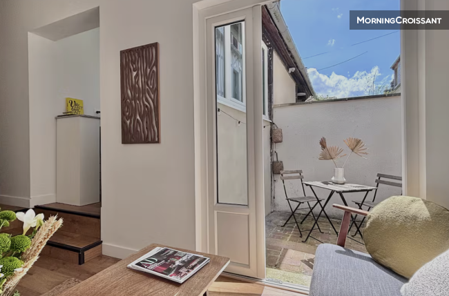 Charming and quiet near Place Morny
